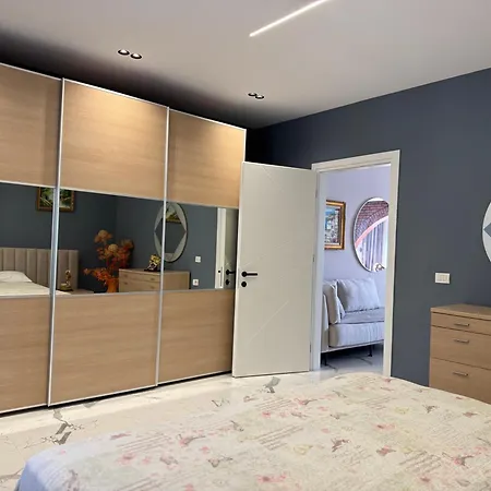 Apartment Seaside Luxury Flat In *